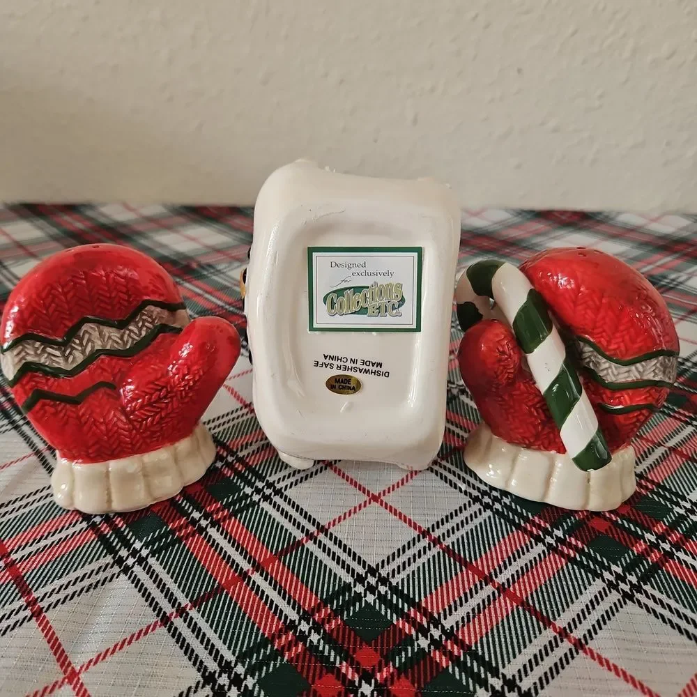 Ceramic Snowman Napkin Festive Mitten Salt & Pepper Holiday Tableware Decor